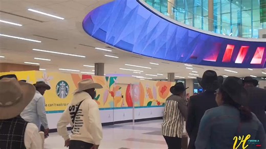 5.6K views · 159 reactions |  Welcome to Houston Texas Pasteur Alain Deyi 鸞拾 DAY 1 To Divine Transition!!! Caaaaa vaaaaa péteeeeer !!!  #vesselsofhonorhoustontexas #Lamigration #vasedhonneurusa #migrationhouston #houstontx #pasteuralaindeyi #pasteurmohammedsanogoministries #NewSeason #videoviralシ | Vases D'honneur Houston Assembly | Facebook