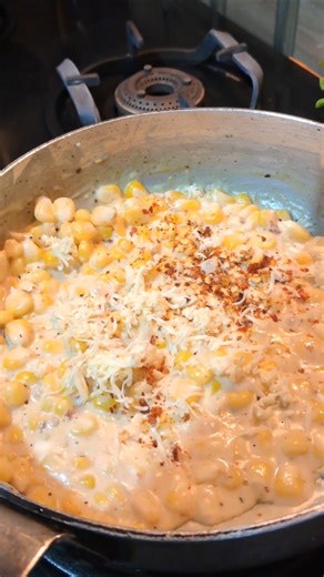 Cheesy White Sauce Corn Recipe 🌽🧀 | Easy Homemade Creamy Snack |#youtubeshorts #shorts #mixtape