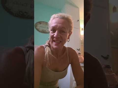 R-Rated DIY: Shadowbox Panels in the Bathroom - Love them!