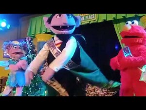 Count Von Count & Sesame Street friends do (Number of the day 10) Count's New Year's Dine🥳☃️