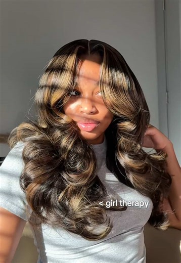 Custom Hair Extensions for a Flawless Look