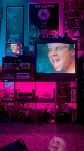 DEATH by VHS on Instagram: "Such an iconic scene from Aliens! 💀"