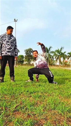 attractive move #shorts #ytshorts #dancevideo #shortsdance #trendingshorts #explorepage #danceshorts