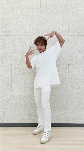 박지훈 Gallery Challenge | 박지훈 공식 | 지훙 뒤돌아서 우는