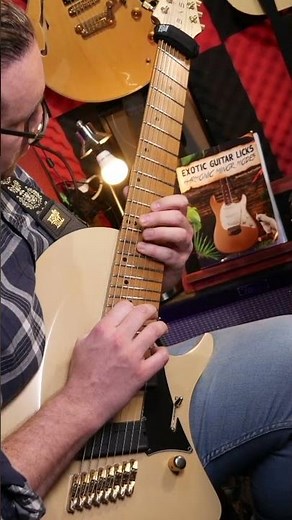 This 8-String Guitar Tapping Pattern Makes Triads FUN to Play