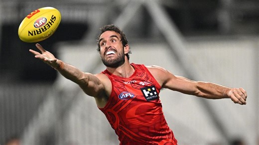 Pies miss out as King set to stay with Suns