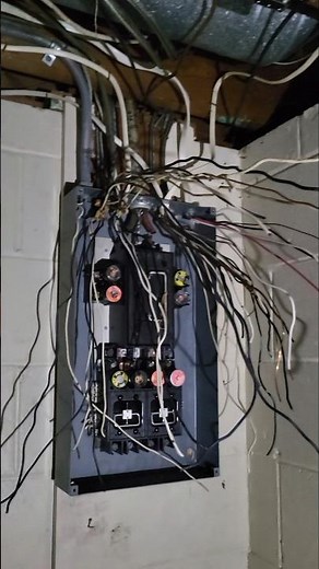 Upgrading an Old Fused panel to a Modern Breaker Panel! Satisfying!