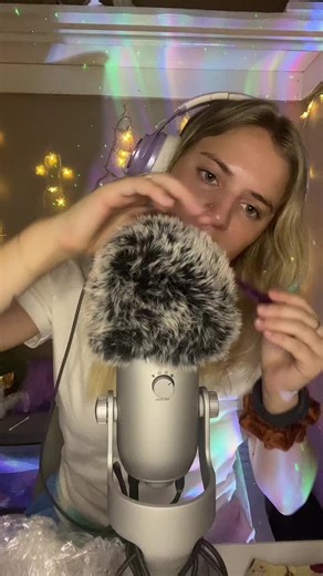 Plucking Lice ASMR: Lavender Grey Delight