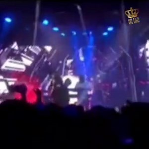 Alan Walker Ft Iselin Solheim - FADED [Live 2020] | Os Embalos Do Milênio