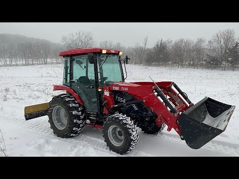 Snow removal on a gravel driveway? This 3-point blade modification works great.