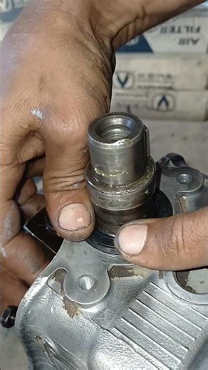 # Suzuki head camshaft seal fitting #automobile #mechanic #shortvideo #reels #car #repair #best #yt#