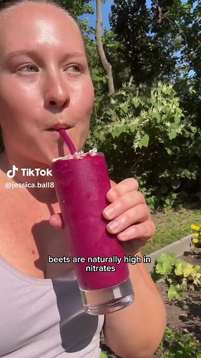 anti-inflammatory beet smoothie 🫐🌿🥤☀️because we love adding vegetables to smoothies, and it’s great for refueling post-workout. full recipe below: -1 cup coconut water -1/2 beet, roasted, peeled and sliced into wedges (pro tip: if you’re gonna roast one beet, might as well roast a few and keep them in the fridge. you can also buy them pre-roasted from the produce section of many groceries) -1 cup frozen berries (this is the Kirkland brand triple berry blend) -2ish sprigs of mint, woody stems