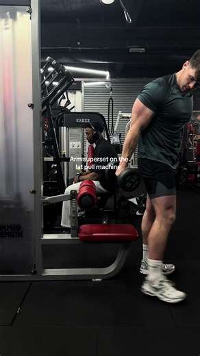 Effective Arm Workouts Using the Lat Pull Down Machine