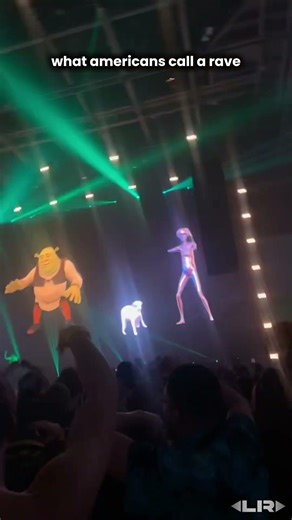 American Rave vs Italian Rave🔥 #festivalvibes #harddance #technodj #ravevibes