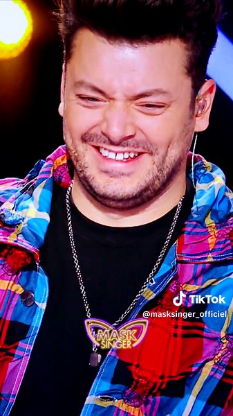 Ce soir les enfants prennent le pouvoir dans Mask Singer 🧑 Et un nouveau costume fait son entrée dans la compétition : la Plante Carnivore 🪴 On a hâte ! Et vous ? 👀 🎭 Mask Singer, Vendredi sur TF1 et MYTF1 avec Michèle Bernier, Elodie Frégé, Kev Adams, Jeff Panacloc et Camille Combal #MaskSinger #Enquête #Enfants #PlanteCarnivore