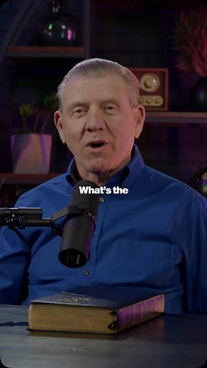 What’s the difference between GRACE and MERCY? Grace is when God gives us things that we don’t deserve (the blessings of life). Mercy is when God chooses to SPARE US from what we DO deserve (when we sin & fall short). Thank God for both of them! Amen. #gracevsmercy #grace #mercy #marktbarclay #christian #jesuschrist #faith #holyspirit | Mark Barclay Ministries