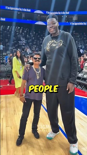 14 Year Old Tallest Person in the world… 😳