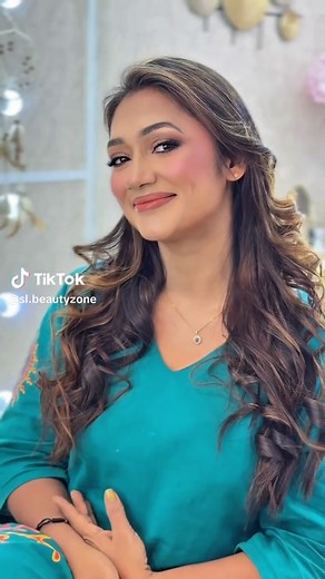 Upeksha Swarnamalini: Sri Lanka's Beauty Queen