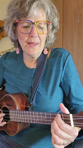 Learn "Smoke on the Water" on the ukulele #ukulele #easyukulele