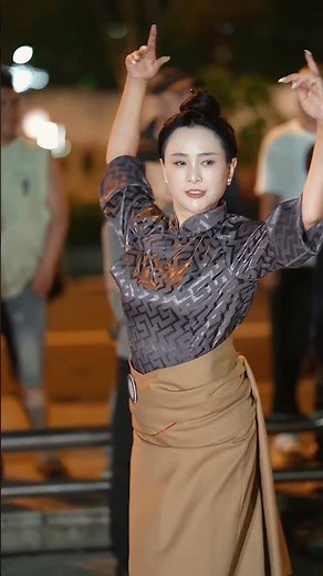 Xirao, sweet Tibetan dance beauty