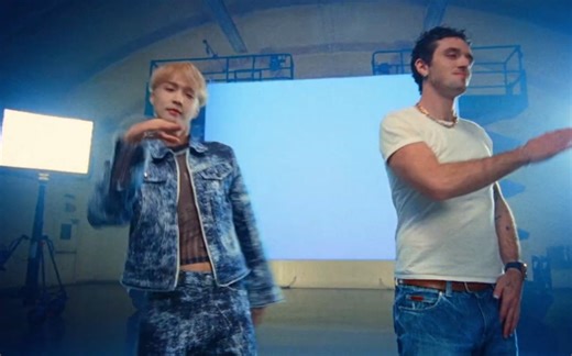 张艺兴&Lauv新曲《Run Back To You》MV公开