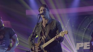 I had the pleasure of singing ‘Take Me Down’ with the Sydney Street Choir on The Footy Show. A lot of them have been homeless & disadvantaged but are so positive & inspirational. | Pete Murray