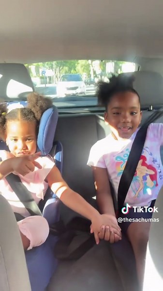 Las comadres!✨ #fyp #foryoupage #europe #angola🇦🇴portugal🇵🇹brasil🇧🇷 #palops🇦🇴🇲🇿🇸🇹🇨🇻🇬🇼