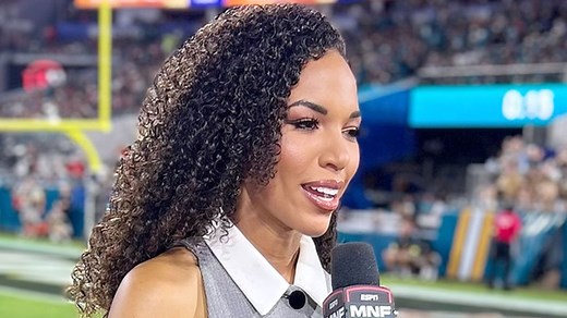 ESPN star MJ Acosta-Ruiz turns heads with stunning sideline outfit on MNF
