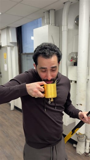 Can a 24K Gold Cup Boil Water? #traxnyc #gold #shorts