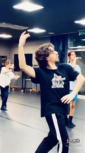 Persian classical dance workshop at Guidance festival Helia Bandeh ورکشاپ رقص کلاسیک ایرانی #dance