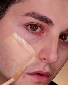 What are the must have for this Spring? We recommend our Best Sellers: Magic Wand, Prolight Concealer and Poker Face. And for an extra touch use our Glam’Eyes Palette and the Extreme Gloss. Get inspired by this amazing make up by @itsantoniodm - Quali saranno i must have di questa Primavera? Noi ti suggeriamo i nostri best seller: Magic Wand, Prolight Concealer e Poker Face. E per un tocco in più affidati alla Palette Glam’Eyes e all’Extreme Gloss. Lasciati ispirare da questo incredibile make up