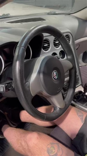 Was it dirty? 🧐 #detailing #cardetailing #autodetailing #detailingcars #detailingworld #foryoupage #foryou #neiperte #perte #ossessivocompulsivo #obsessivecompulsive #obsessivecompulsivecleaners