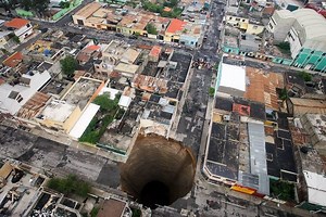 2010 Guatemala City sinkhole - Alchetron, the free social encyclopedia