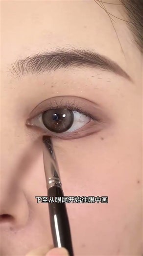 Master the Art of Lying: The Ultimate Guide for Aspiring Beauty Queens