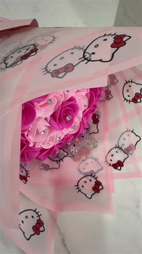 Small ombré Hello Kitty Ramos #glitzandglamxo #valentinesday #valentinesdaygift #valentine #fypシ゚viral