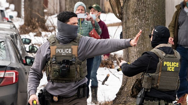 Tom Homan draws down 700 federal agents from Minneapolis