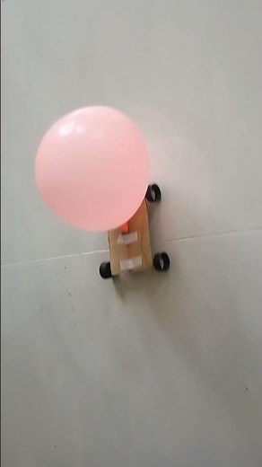 Balloon Powered Car! 🎈💨 #ScienceExperiment #DIY #Shorts