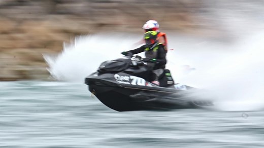 🌊 世界最高峰の水上バトルが大阪に上陸！🔥 WGP#1 ウォータージェット・ワールドシリーズ Round 1 スピード、パワー、そして興奮。これは“観る”スポーツじゃない、“感じる”スポーツだ。 📍 二色の浜海水浴場｜📅 2025年5月15日〜18日 この夏、一番アツい瞬間を見逃すな！ 📺 会場に来られない方は Facebookでフォローしてライブ配信をチェック！YouTube: Jet Ski World Series でも配信予定！ | Jet Ski World Series