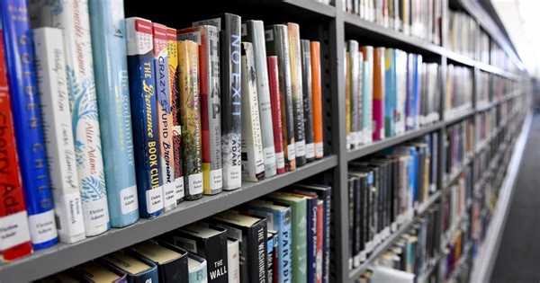 Dallas libraries update hours, add more staff
