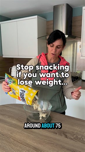 15K views · 73 reactions | Is snacking stopping your weight loss? Snacking on foods that are higher in volume (Eg more food) and lower in calories will stop you mindlessly overeating 100’s of calories and make your weight loss journey far easier. Compare these two. Both have 345 calories but one has more more volume  You don’t need to stop snacking to reach your weight loss goals but the choices that you make around your snacks definitely matter. | BodyFit Coaching | Facebook