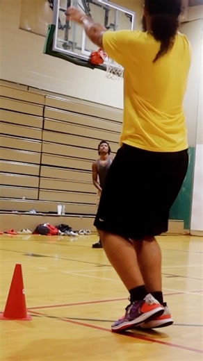 𝐃𝐫𝐢𝐛𝐛𝐥𝐞, 𝐩𝐚𝐬𝐬, 𝐚𝐧𝐝 𝐬𝐜𝐨𝐫𝐞 𝐲𝐨𝐮𝐫 𝐰𝐚𝐲 𝐭𝐡𝐫𝐨𝐮𝐠𝐡 𝐰𝐢𝐧𝐭𝐞𝐫! 🏀❄️ Our Co-ed Basketball Leagues are part of the Winter I Experience Program, with sessions beginning monthly from January to May. One month or all five—your choice! 🎯 ➡️ Register now: ymcatoledo.org | Wolf Creek YMCA