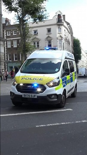 MET Police responding 🇬🇧