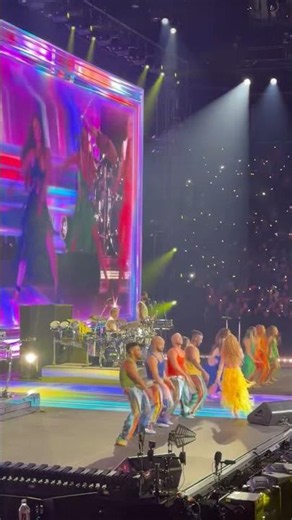 Shakira performing 'Waka Waka' at the Barclays Center in New York!