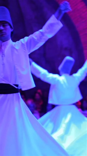 ✨ Escan Tur ile Konya Şeb-i Arus Turu — “Ne Olursan Ol Gel” Bu söz, Konya’nın sokaklarında hâlâ aynı sıcaklıkla yankılanıyor. Escan Tur ile çıktığımız bu yolculuk; yalnızca bir gezi değil, ruhun kendine dönüş hikâyesi… Konya’nın maneviyatına Escan Tur rehberliğiyle adım atıyor, Mevlânâ’nın çağrısına kulak veriyoruz: “Ne olursan ol yine gel…” 📅 Tur tarihleri ve rezervasyon için: ☎️0232 364 64 02 🌐www.escantur.com 📱Karşıyaka Whatsapp Hattı: 0507 653 50 50 📱Alsancak WhatsApp Hattı: 0543 740 03 