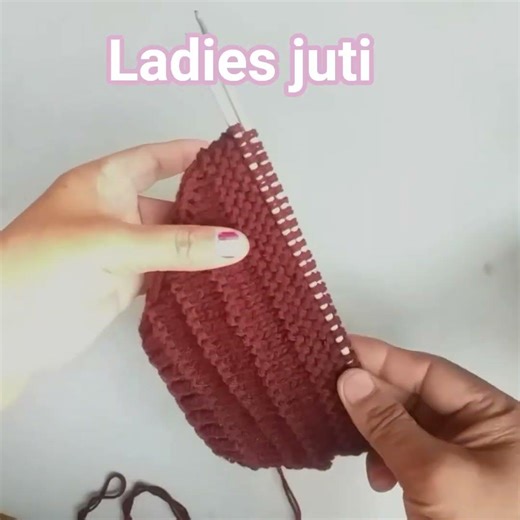 🙋‍♀️🧦KNITTING: Ladies socks.very easy to knit.#knittingstitches #mojaadesign #ladiesdesign