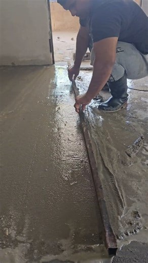 2.7K views · 43 reactions | Como pasar un codal para que el suelo quede bien anivel #trabajo #albañileria #construccion #videoviralシ #Compartir | Videos503 | Facebook