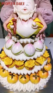 9K views · 358 reactions | Making Chinese steamed buns is as fun as eating them! Soft, fluffy steamed buns are shaped into an amazing cake and flowers by a baker in east China's #Jiangsu province. | People's Daily, China | Facebook