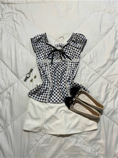 Stylish Gingham Lace Top Outfit Ideas