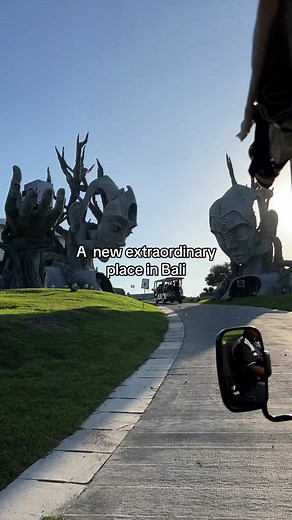 Discover Luna Beach Club: A Paradise in Bali