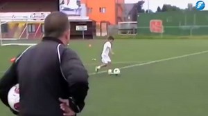 Ce petit nous met tous à l'amende :-) | Maxifoot - Actu foot et mercato